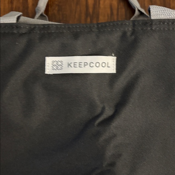 KeepCool Black and Gray Cooler Bag - Picture 2 of 7